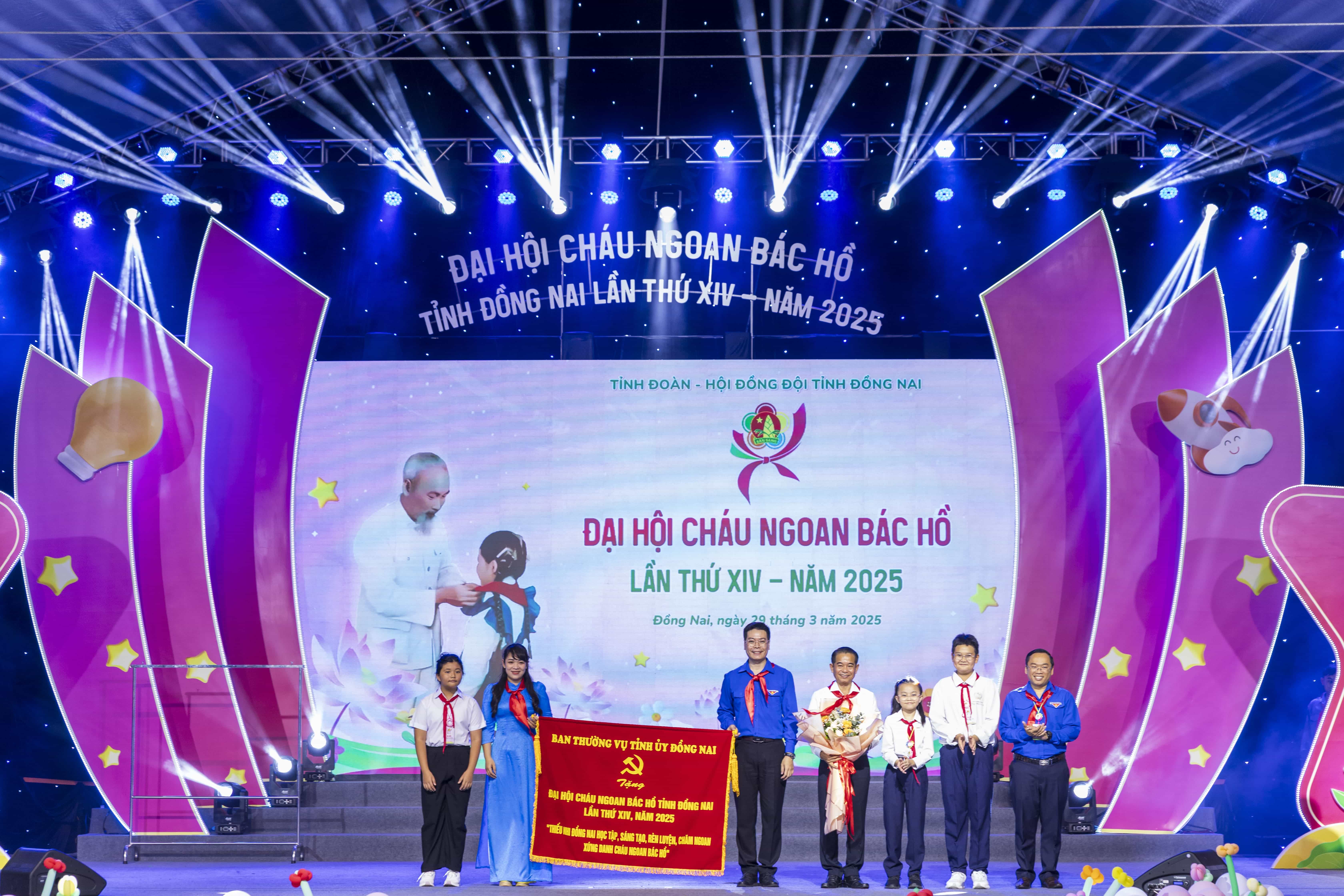 Đại Hội Cháu Ngoan Bác Hồ